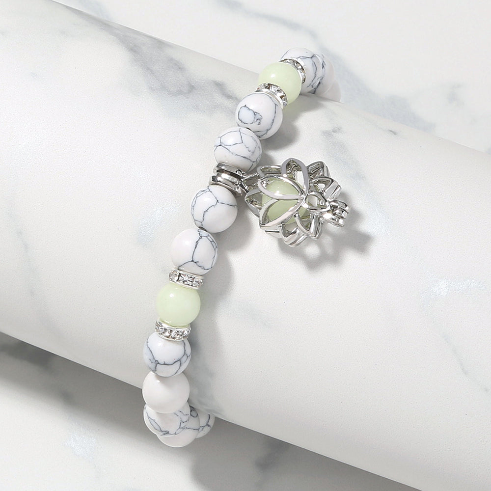 Bracelet Lumineux Howlite et Lotus - Harmonie et Sérénité